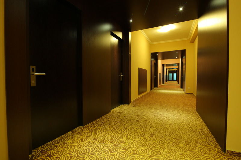 Codru Hotel Chisinau Exterior photo
